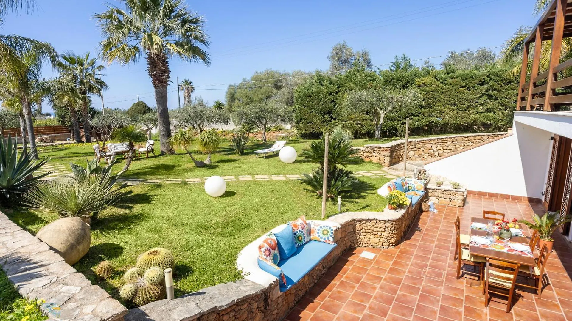 Verosicily Villa Barcellona Terrasini