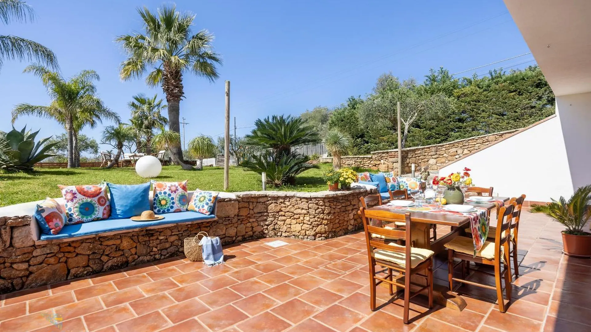 Verosicily Villa Barcellona Terrasini Italy